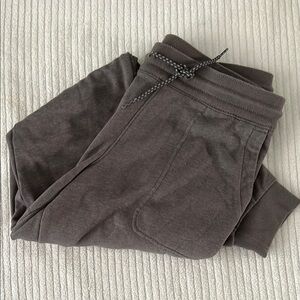 Columbia Dark Gray Jogger Pants With Pockets! Size Medium.